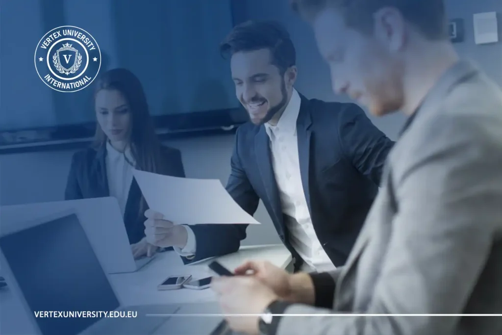 تخصص ريادة الأعمال - اكتشف ذاتك وابني مشروعك | كلية الأعمال جامعة فيرتكس Discover Your Potential Through Business Administration