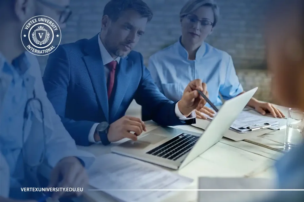 كلية إدارة الأعمال في جامعة فيرتكس | تعليم يصنع رواد الأعمال How Business Administration Opens the Doors to Entrepreneurship